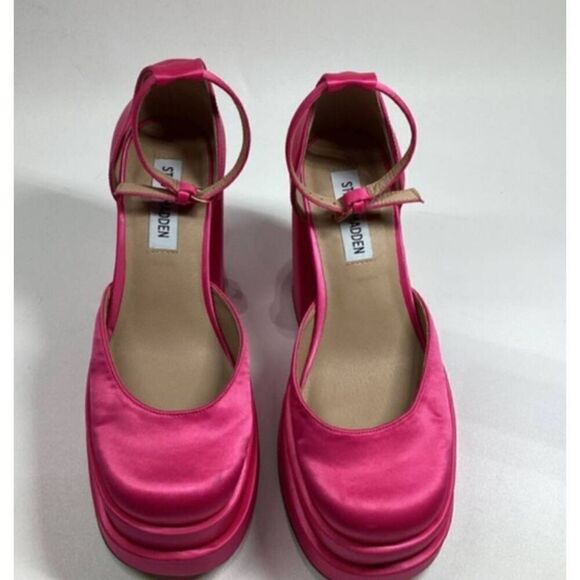 Steve Madden Charlize Satin double platgorm pumps in hot Pink - Picture 3 of 14